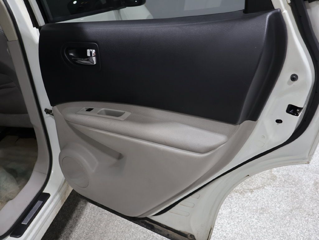 Used 2008 Nissan Rogue SL w/ Moonroof Pkg FWD image 25
