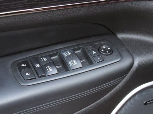 Used 2020 Jeep Grand Cherokee High Altitude image 16