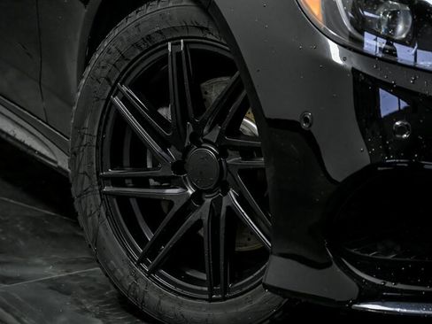 Used 2016 Mercedes-Benz E 350 4MATIC Wagon image 3