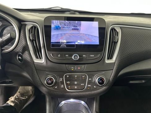 Used 2023 Chevrolet Malibu LT image 22