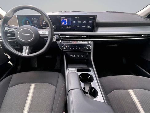 Used 2025 Hyundai Sonata SEL FWD image 16