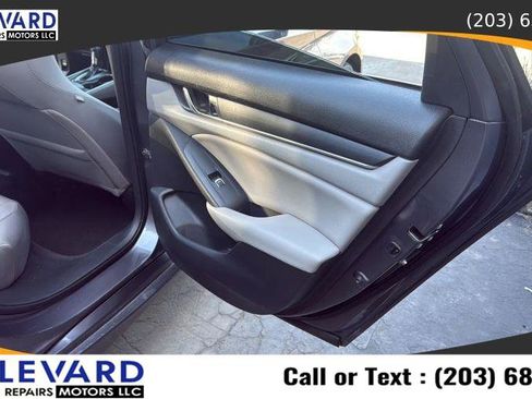 Used 2018 Honda Accord LX image 31