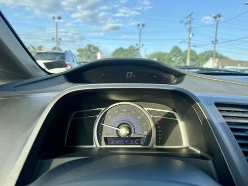 Used 2010 Honda Civic LX image 14