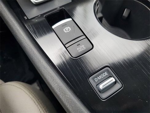 Certified 2021 Nissan Rogue SV image 25