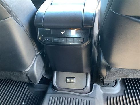 Used 2022 Toyota Highlander XSE image 43