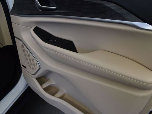 Used 2022 Jeep Grand Cherokee Limited image 23