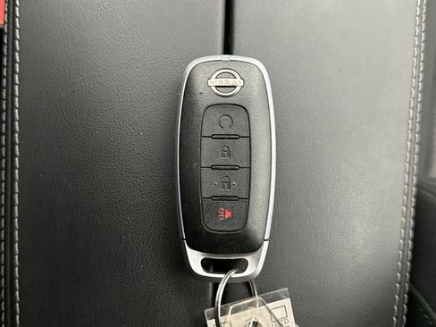 Used 2023 Nissan Rogue SV AWD/4WD image 24