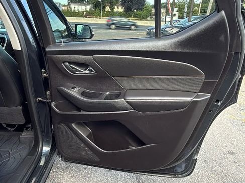 Used 2019 Chevrolet Traverse Premier image 15