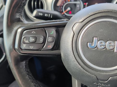 Used 2021 Jeep Gladiator Sport AWD/4WD image 24