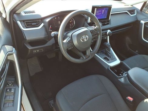 Used 2024 Toyota RAV4 LE AWD/4WD image 19