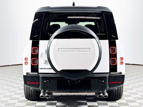 New 2025 Land Rover Defender 130 V8 image 6