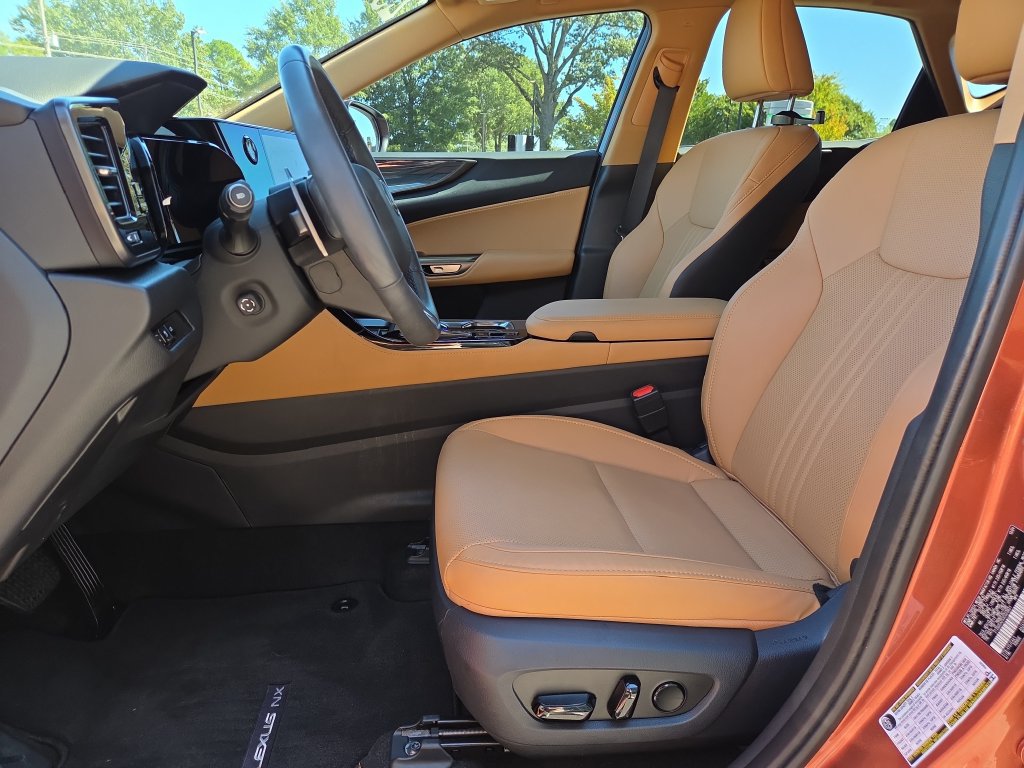 Used 2025 Lexus NX 250 FWD w/ Accessory Package (Z1) image 10