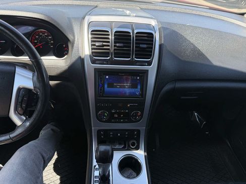 Used 2010 GMC Acadia SLT AWD/4WD image 9