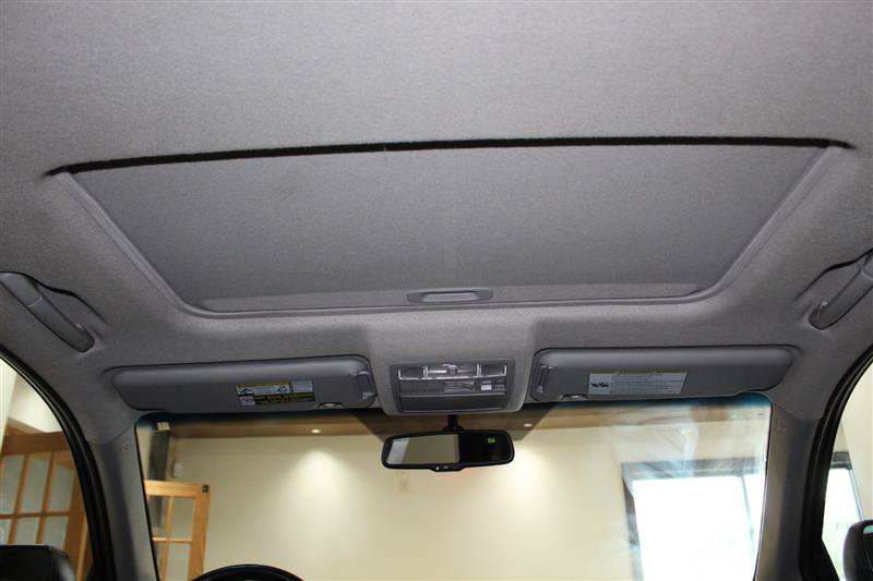 Used 2013 Toyota Highlander SE AWD/4WD image 23