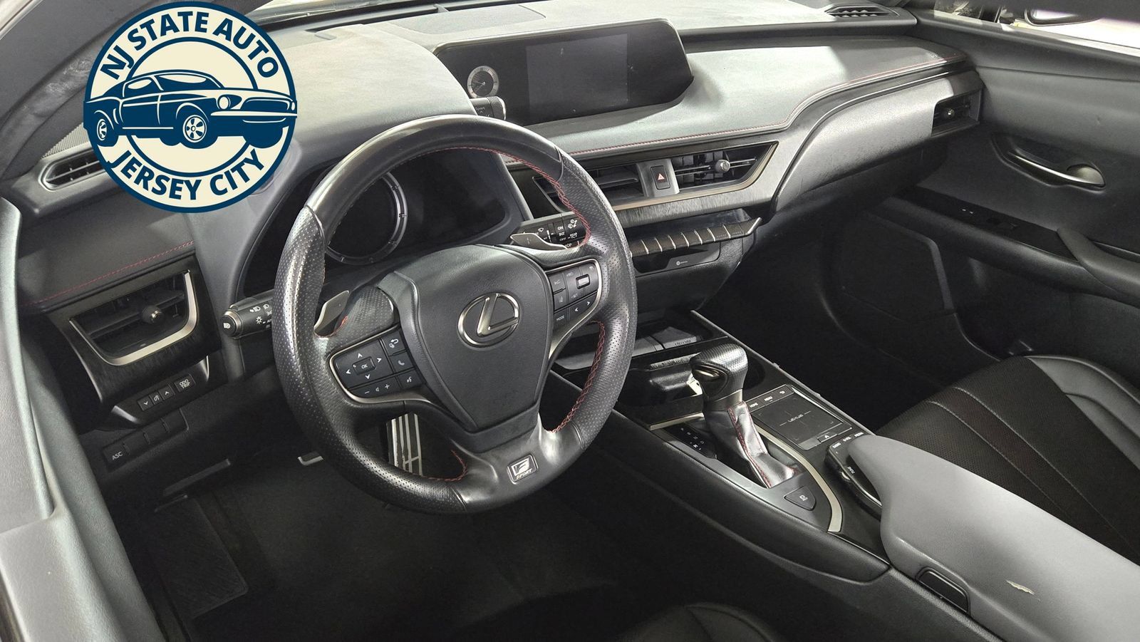 Used 2021 Lexus UX 200 F Sport w/ Accessory Package (Z1) FWD image 11