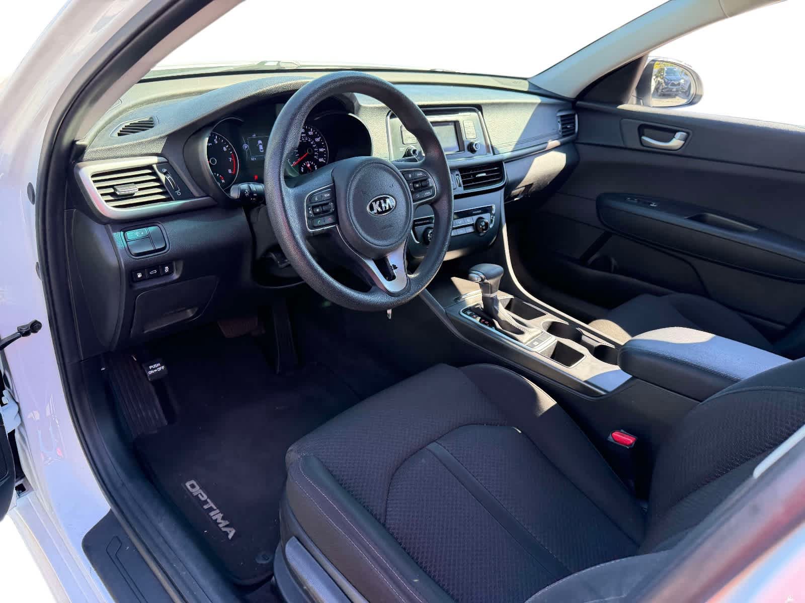 Used 2017 Kia Optima LX FWD image 10
