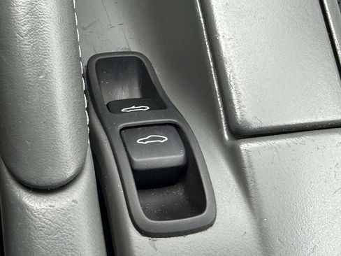 Used 2009 Porsche 911 Carrera S image 25