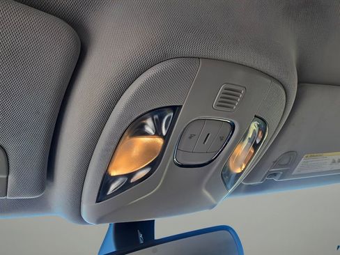 Used 2018 Jeep Compass Latitude w/ Popular Equipment Group image 24