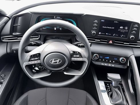 New 2026 Hyundai Elantra Blue image 17