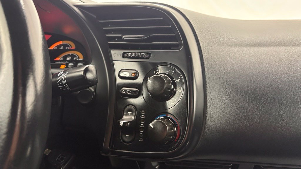 Used 2005 Honda S2000 image 26