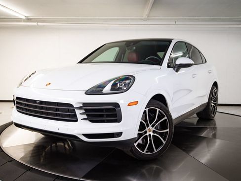 Certified 2023 Porsche Cayenne Platinum Edition AWD/4WD image 1