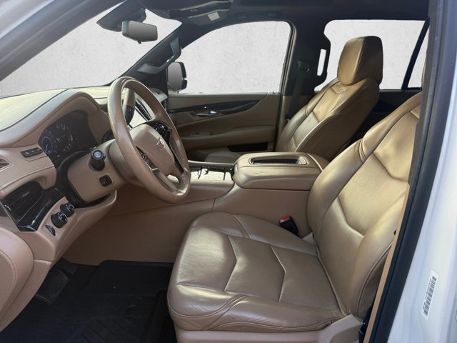 Used 2018 Cadillac Escalade Platinum AWD/4WD image 15