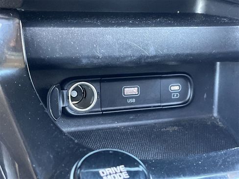 Certified 2024 Kia Seltos S image 28