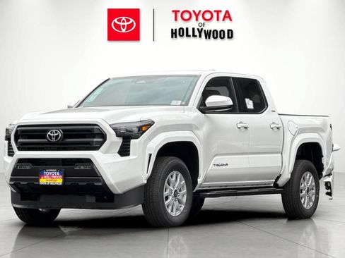 New 2026 Toyota Tacoma SR5 RWD image 7
