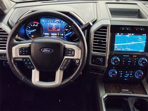 Used 2017 Ford F250 Lariat w/ Chrome Package image 26