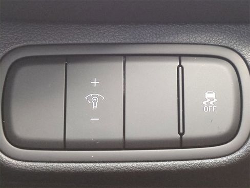 New 2025 Hyundai Venue SEL image 26