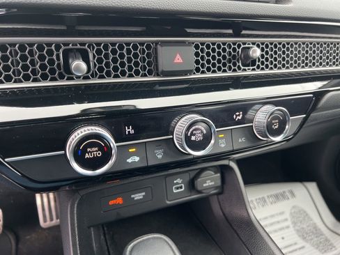 Used 2023 Honda Civic Sport image 10