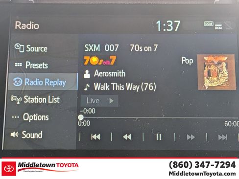 Certified 2019 Toyota Sienna SE w/ SE Preferred Package image 23