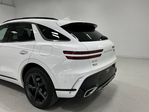 Certified 2026 Genesis GV70 3.5T Sport Prestige AWD/4WD image 15