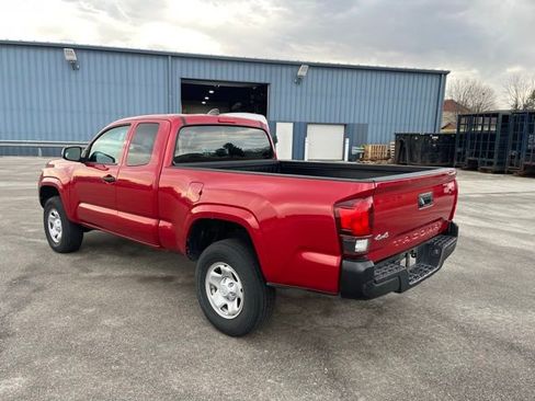 Used 2021 Toyota Tacoma SR image 2