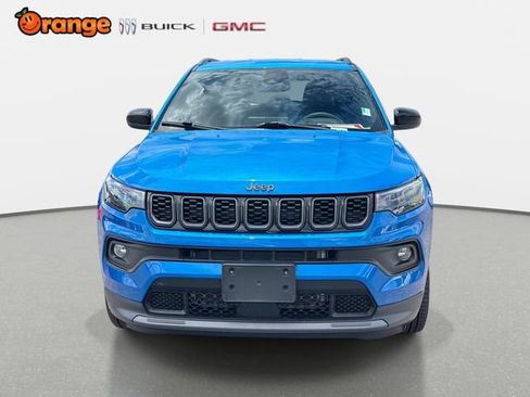 Used 2025 Jeep Compass Latitude w/ Altitude Special Edition AWD/4WD image 8