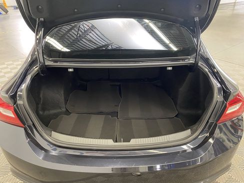 Used 2023 Chevrolet Malibu LT image 36