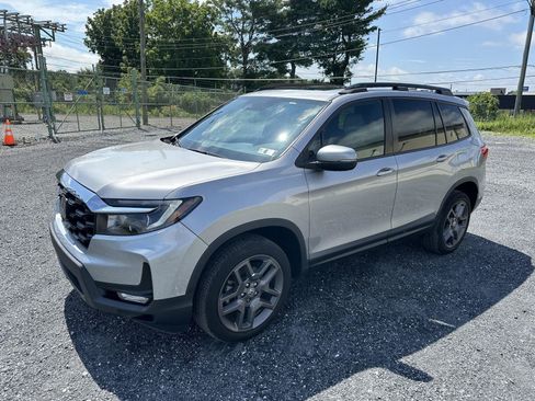 Used 2023 Honda Passport EX-L image 4