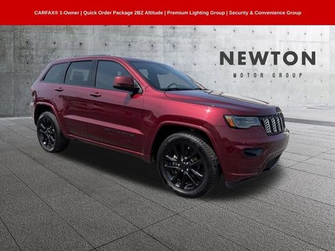 Used 2020 Jeep Grand Cherokee Altitude RWD image 1