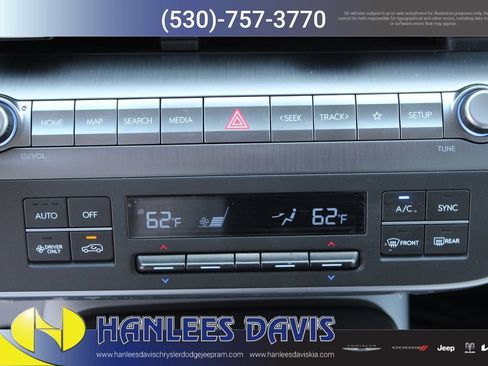 Used 2024 Hyundai Kona SEL FWD image 22