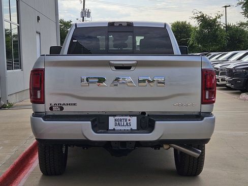New 2026 RAM 2500 Laramie AWD/4WD image 4