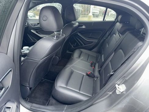 Used 2017 Mercedes-Benz GLA 250 4MATIC w/ Premium Package image 13