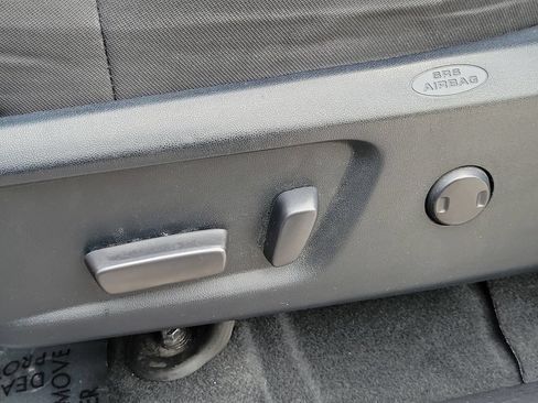 Used 2017 Toyota Tundra SR5 AWD/4WD image 21