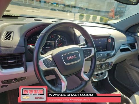 Used 2024 GMC Terrain SLT FWD image 20