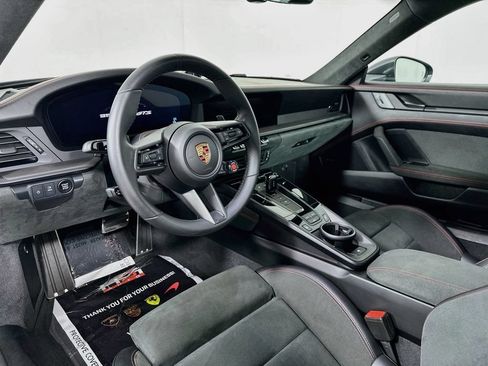 Used 2025 Porsche 911 Carrera 4 GTS AWD/4WD image 10