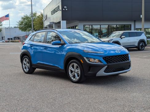 Used 2022 Hyundai Kona SEL image 2