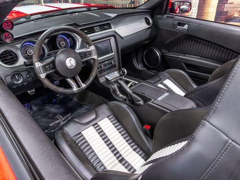 Used 2013 Ford Mustang Shelby GT500 image 14