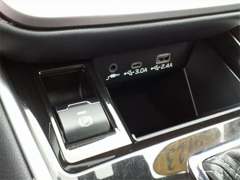 Used 2023 Subaru Outback Limited image 20