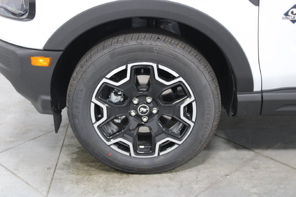 New 2026 Ford Bronco Sport Outer Banks AWD/4WD image 17