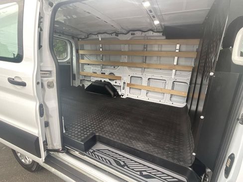 Used 2025 Ford Transit 250 Low Roof w/ Exterior Upgrade Package RWD image 20