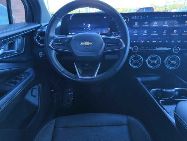 Used 2024 Chevrolet Blazer EV LT AWD/4WD image 2